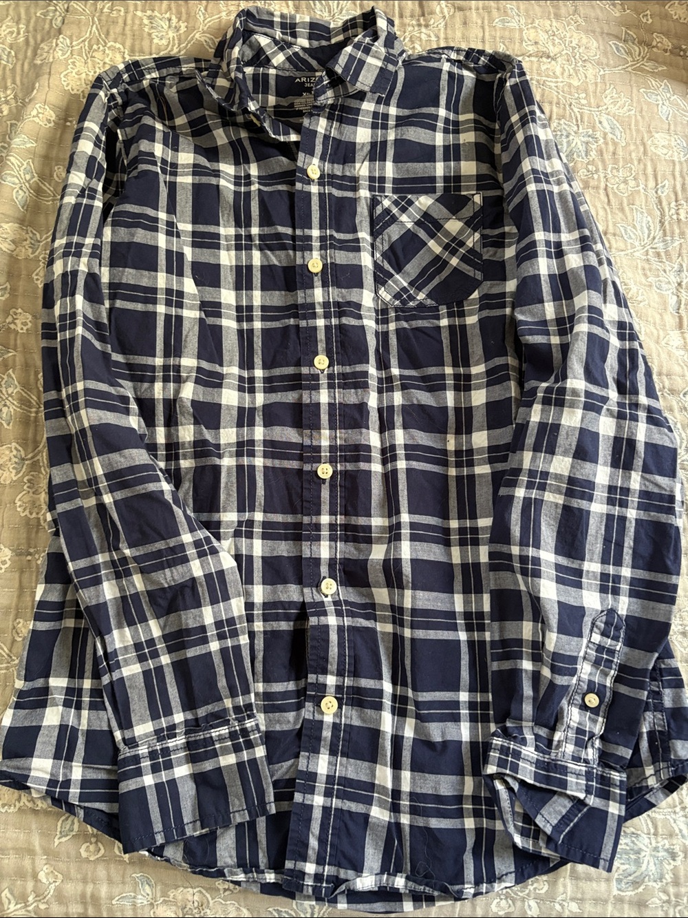 Arizona Jean Company Navy & White Plaid Button-Front Shirt